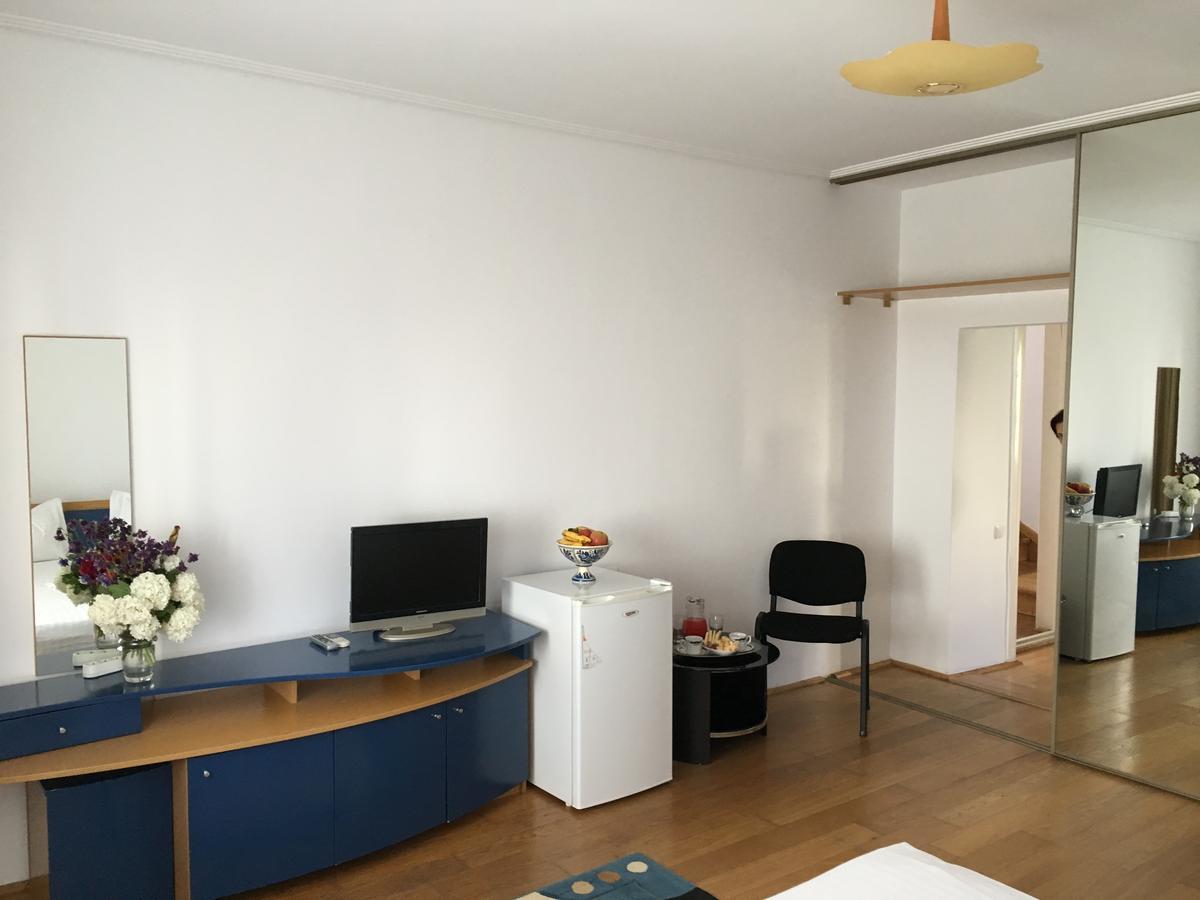 Vila Bendis Hotel Eforie Nord Buitenkant foto
